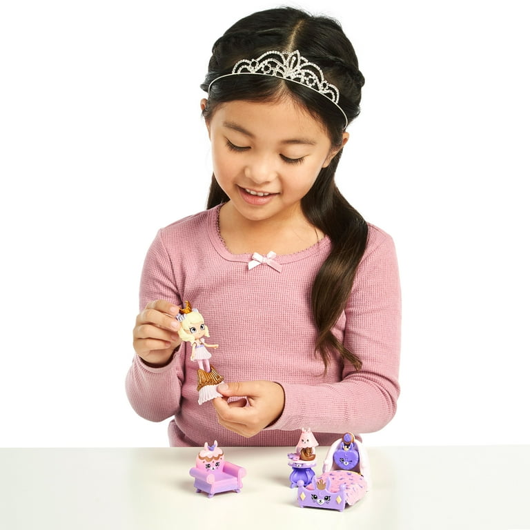 Shopkins Happy Places Doll House - Princess & Petkin