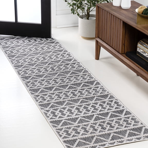 JONATHAN Y SOUTH BEACH 2 x 10 Runner Rug, Aylan Pile Knotted Trellis Geometric - Black/Ivory, SBH104A-210