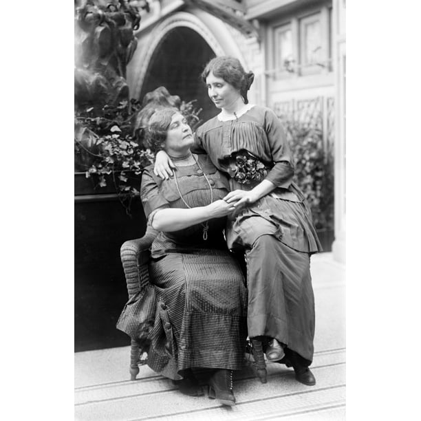 Helen Keller And Anne Sullivan Macy Rolled Canvas Art Science Source 18 X 24 Walmart Com Walmart Com