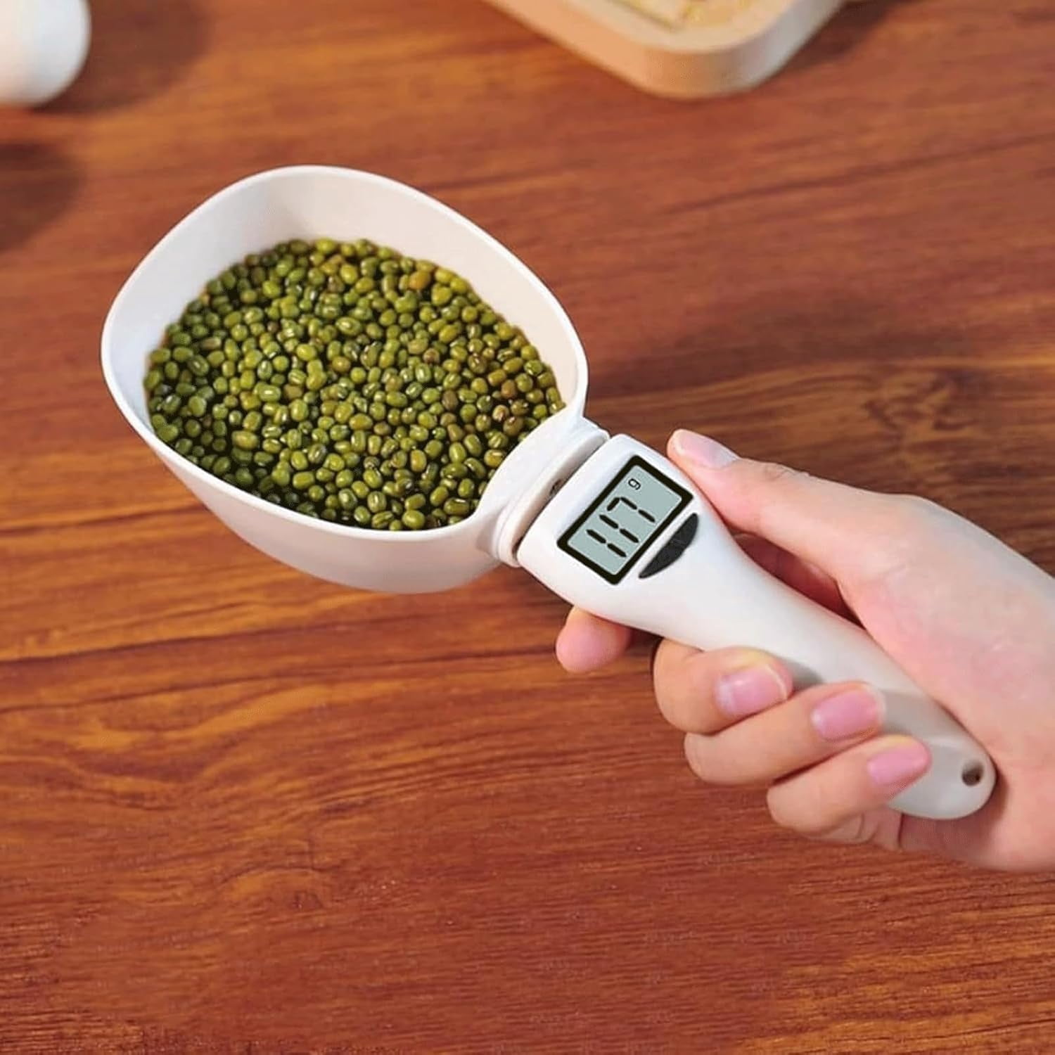 Electronic Measuring Cup with Touch Screen, Easy-Clean Food Scale for Portion Control, Perfect for Diet Tracking, Baking, Coffee, and Pet Food Preparation.
