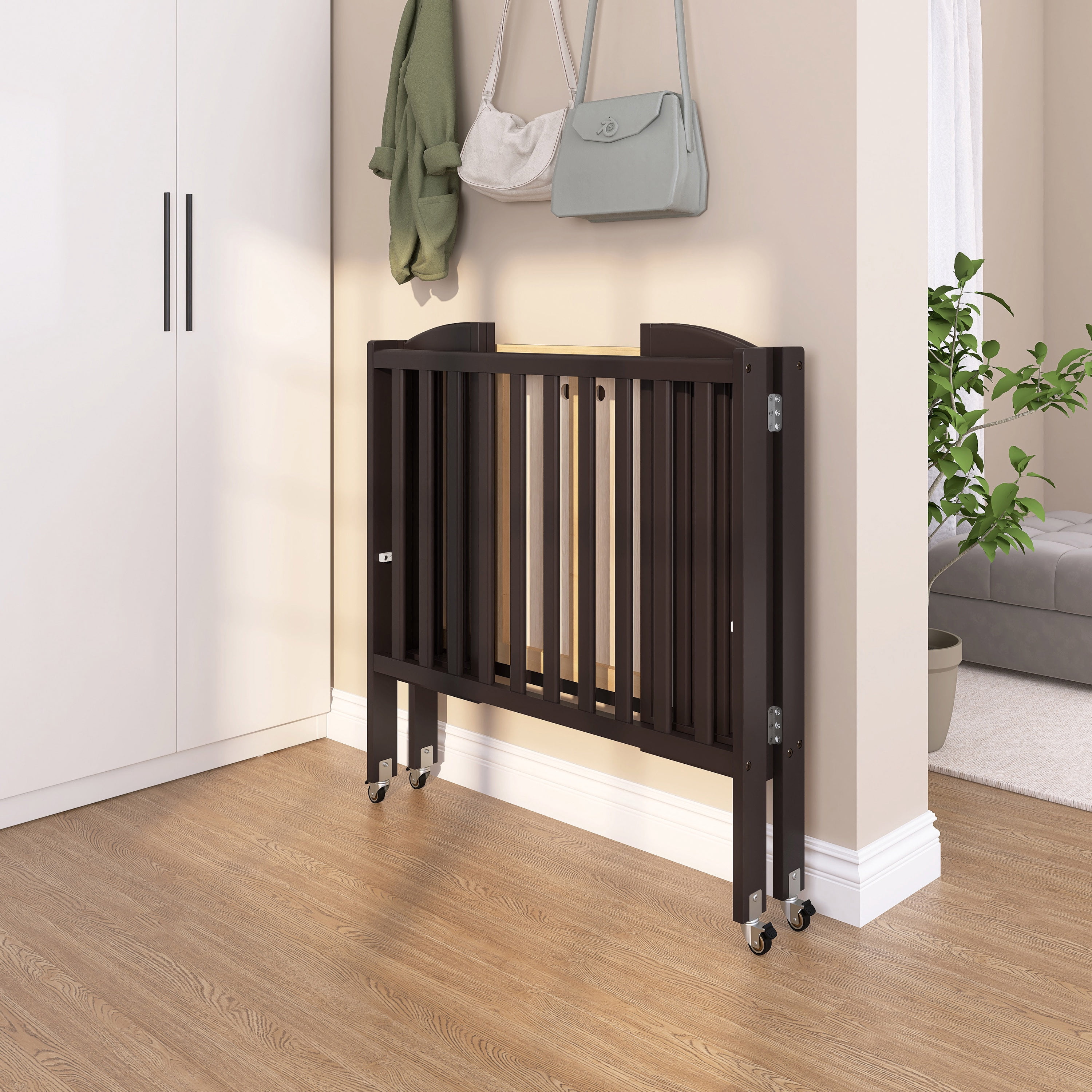 Dream On Me 2-in-1 Folding Portable Mini Crib, Chocolate Chip