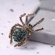 thumbnail image 2 of Broche de araña gótica con diamantes de imitación verdes, 2 of 4