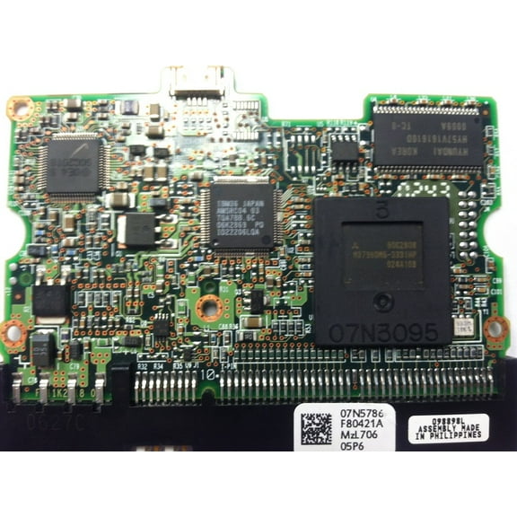 DTLA-307075, PN 07N3935, 07N5786 F80421A, IBM 76.8GB IDE 3.5 PCB