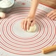 thumbnail image 4 of Alfombrilla para hornear con ruedas, alfombrilla para amasar masa de pizza de silicona, alfombrilla para amasar antiadherente impermeable, 24 x 16 pulgadas (rojo) JAMW Sencillez, 4 of 5