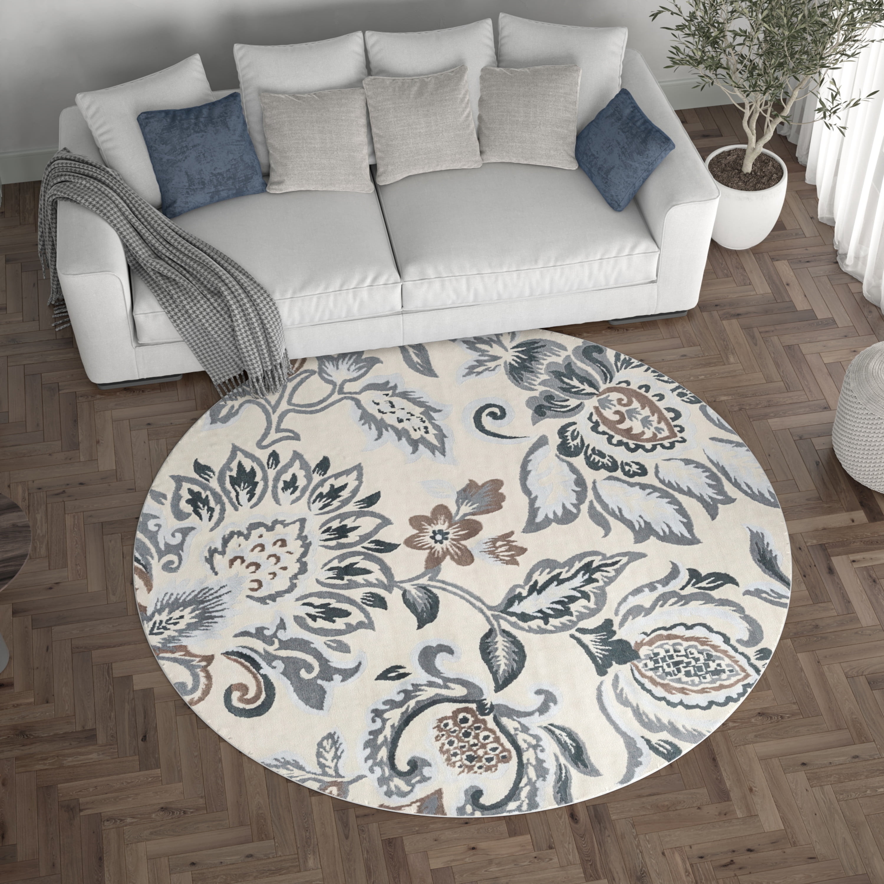 Madison Traditional 5' Round Cream Polypropylene Indoor Area Rug