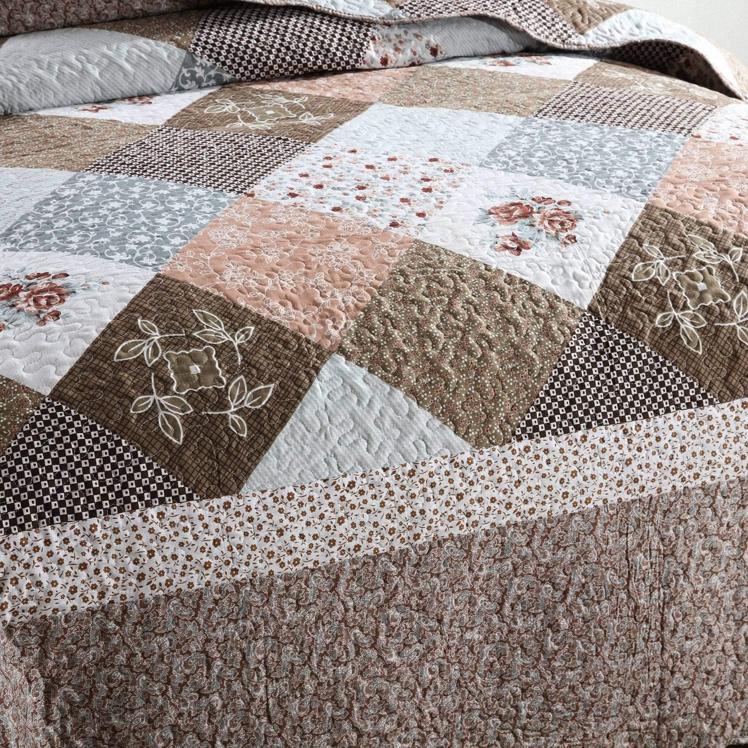 WannaToo Floral Bedding Set Mocha Rose Splicing Microfiber Double Stitching Quilts, King-Reversible