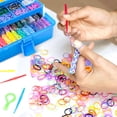 thumbnail image 4 of Kit de recarga de gomas para telar INSCRAFT 17500+ con contenedor para niños, 4 of 7