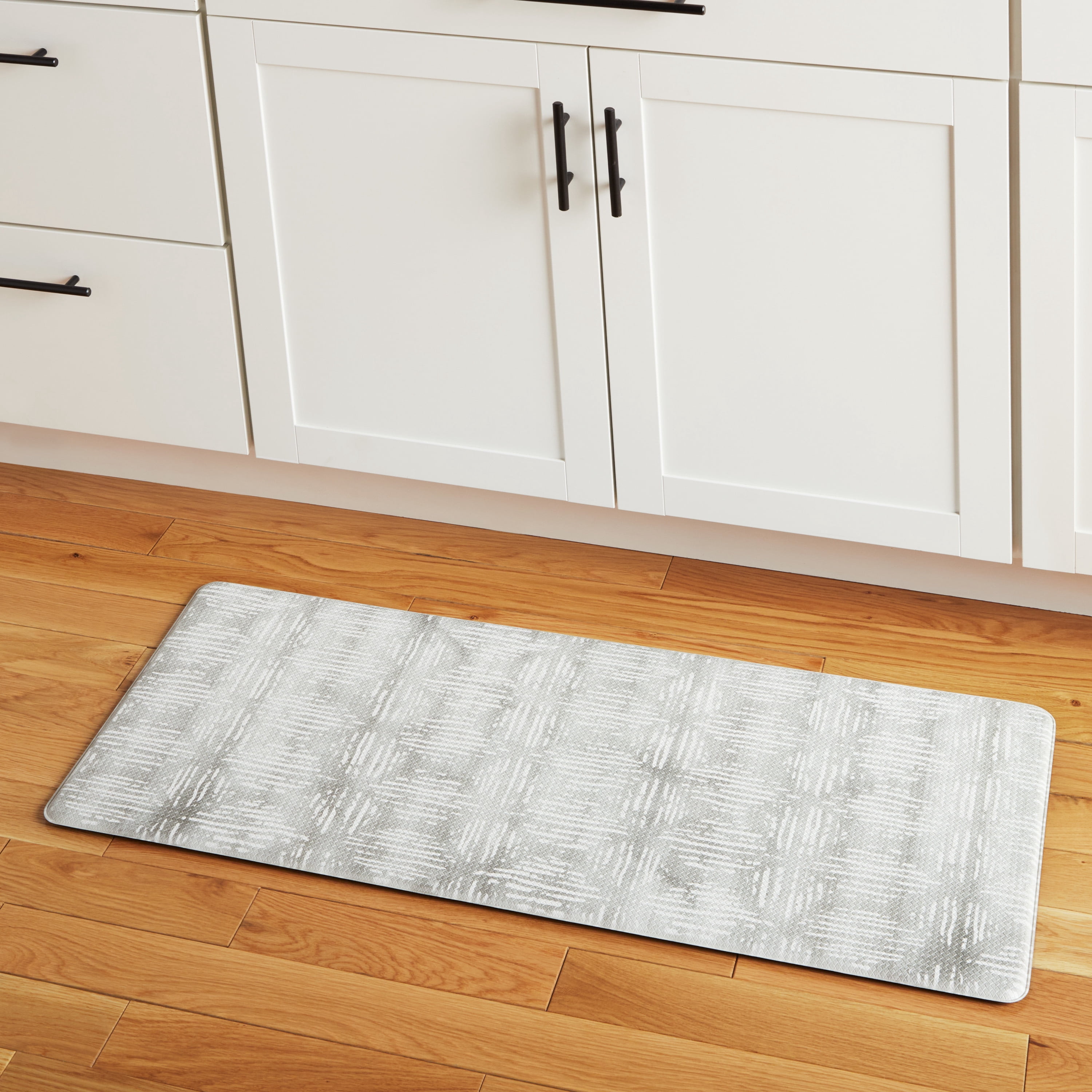TOWN & COUNTRY BASICS Comfort Plus Boho Geo Anti Fatigue Comfort Mat, Kitchen Mat, Standing Desk Mat, Dorm Room Rug, Non-Slip Backing, Grey, 18"x39"
