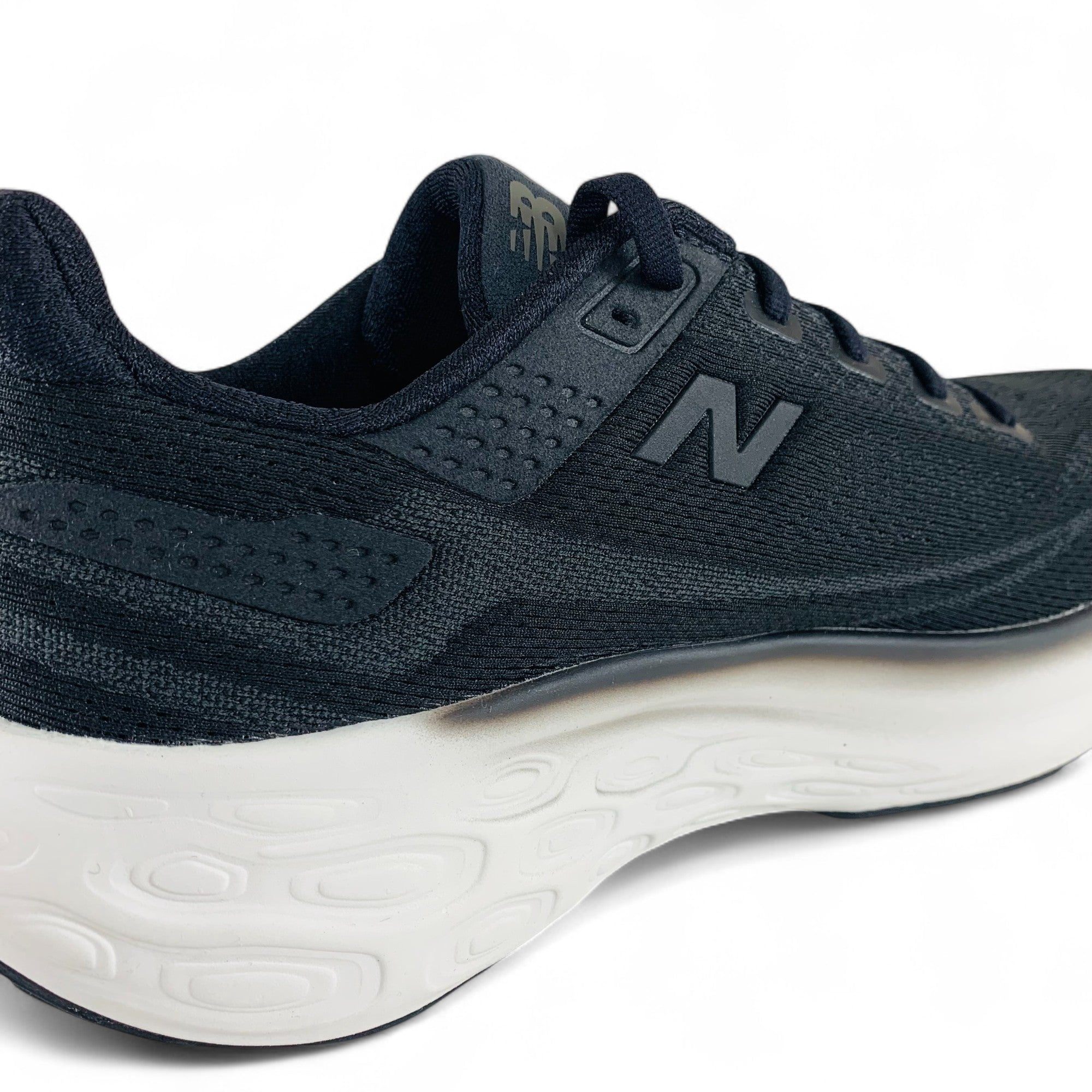New Balance Fresh Foam X 1080v13 Black White Men display picture 1