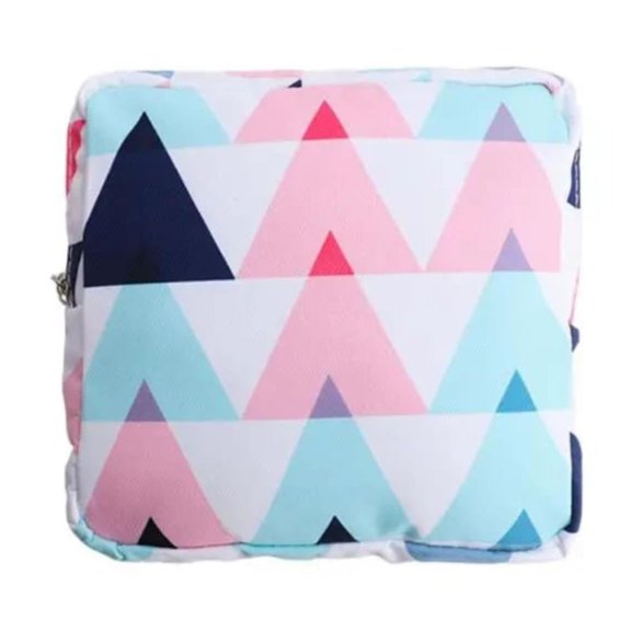 UHGEAX Cute Sanitary Napkin Storage Bag for Teen Girls Bag Menstrual Pad Bag Portable Pouch With Zipper Holder for Women Ladies School Makeup Bag Travel Bag Toiletry Bag Preppy Make Up Bag Clear Purse
