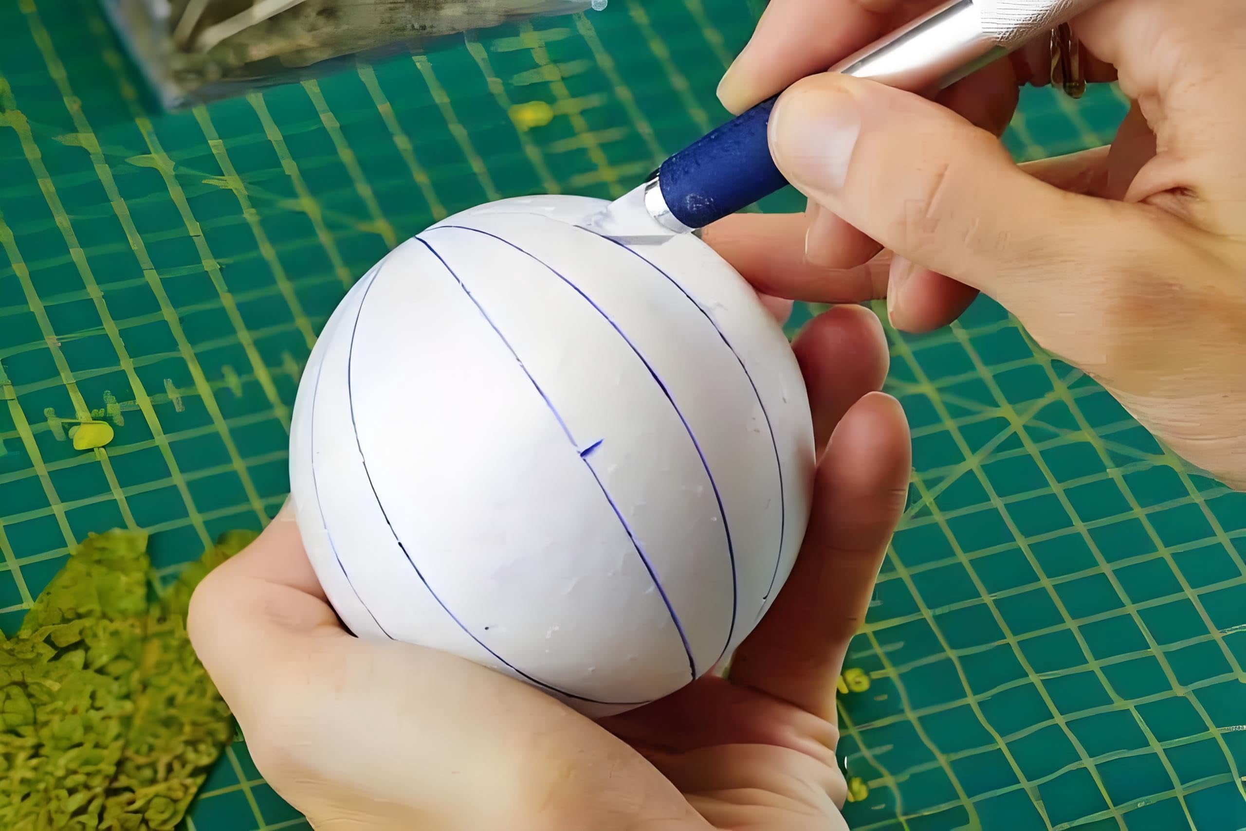 Crafare 3 Inch White Craft Foam Balls Bulk 40 Pack Smooth Polystyrene Round Foam Balls for Holiday Crafts Drawing and School Modeling DIY Projects Ornaments Decorations