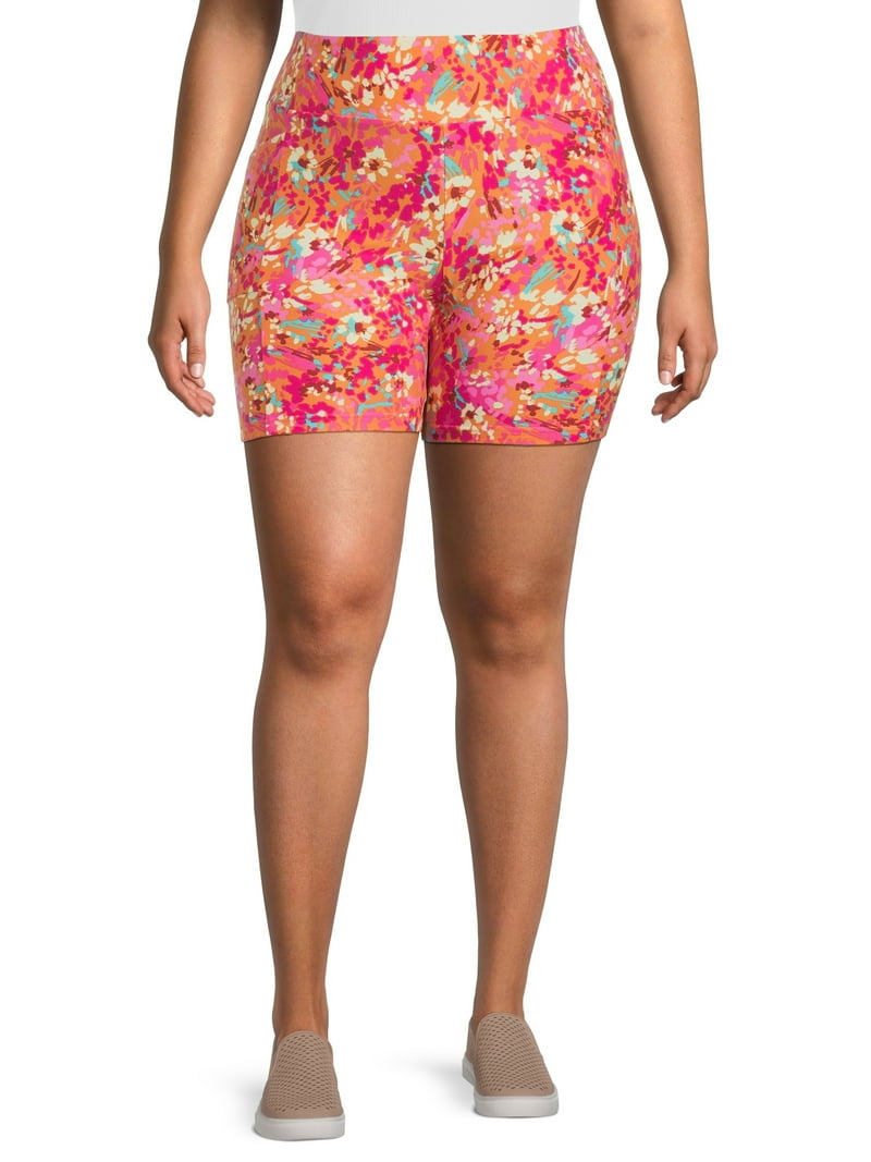 No Boundaries Juniors Plus Size Bike Shorts with Cell Phone
