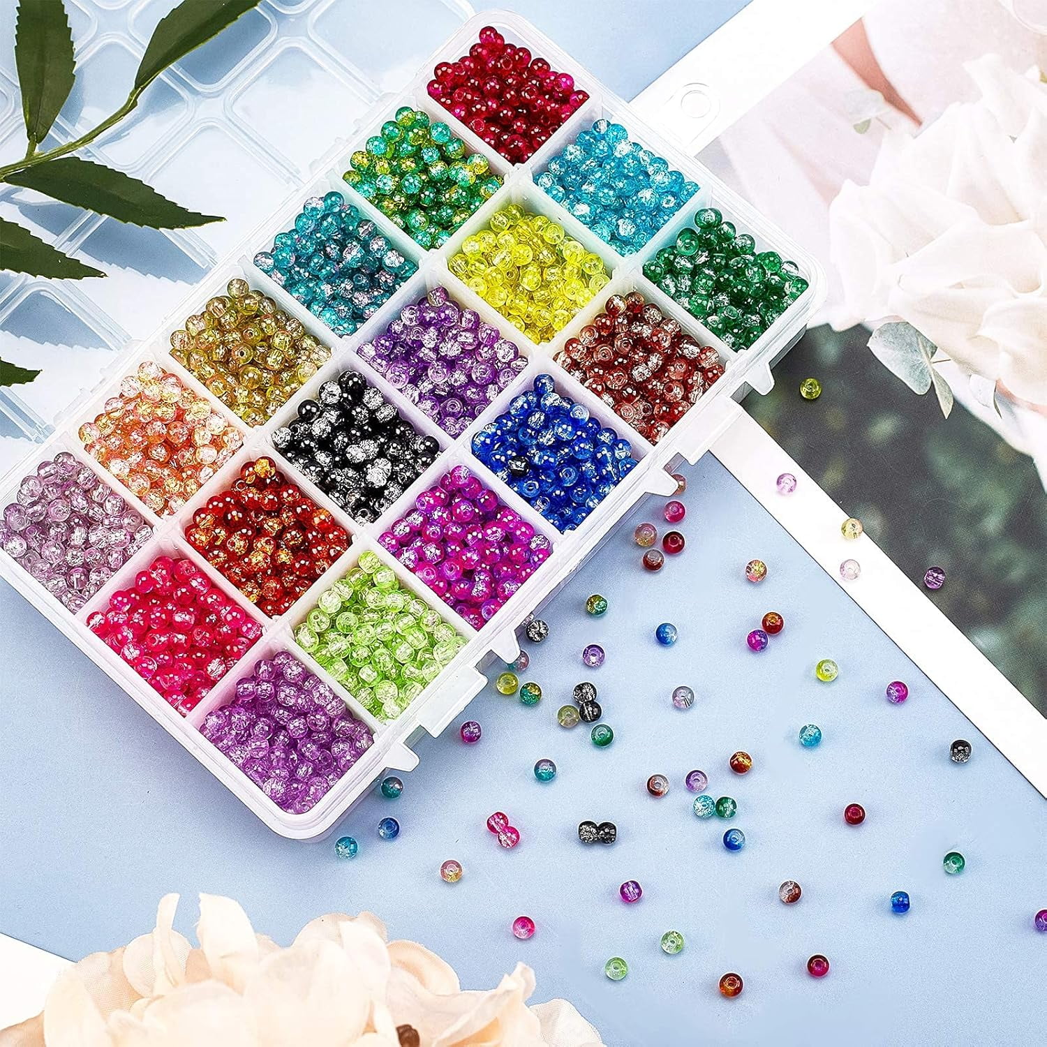 18 Color 4mm Round Glass Beads Round Beads with Scissors Elastic Thread and Beading Needles for Beading Friendship Bracelet Jewelry Making Christmas Tree Ornament
