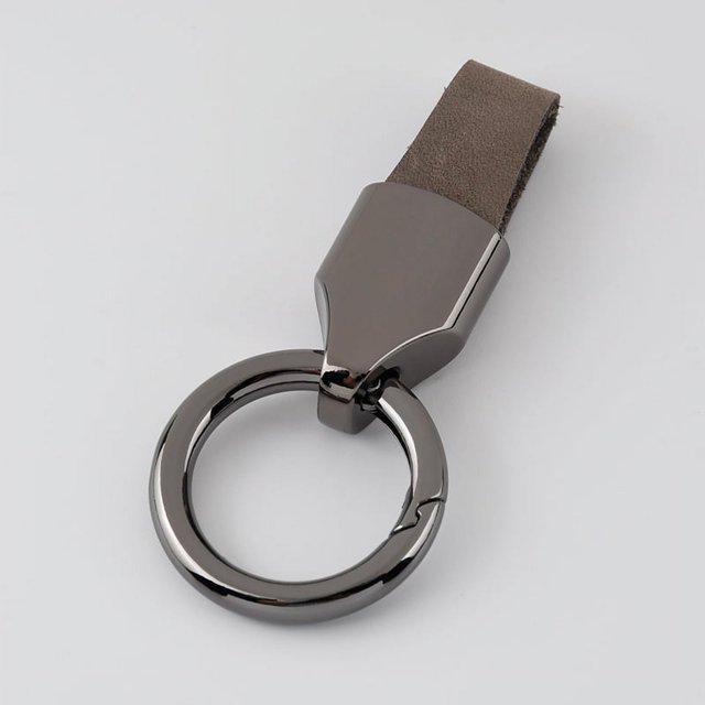 Llavero de piel de vaca esmerilada con colgante de metal para coche, llavero de cuero de color liso