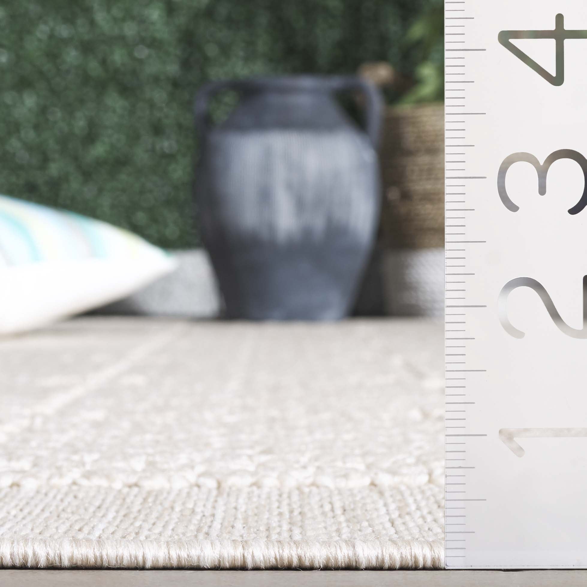 SAFAVIEH Milos Bailey Geometric Indoor/Outdoor Area Rug, Beige, 6'7" x 6'7" Round