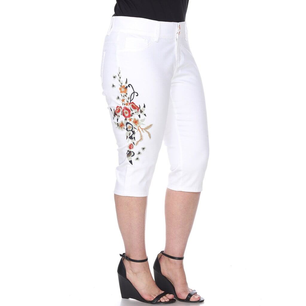 White Mark Women's Plus Size White Embroidered Capri Jeans