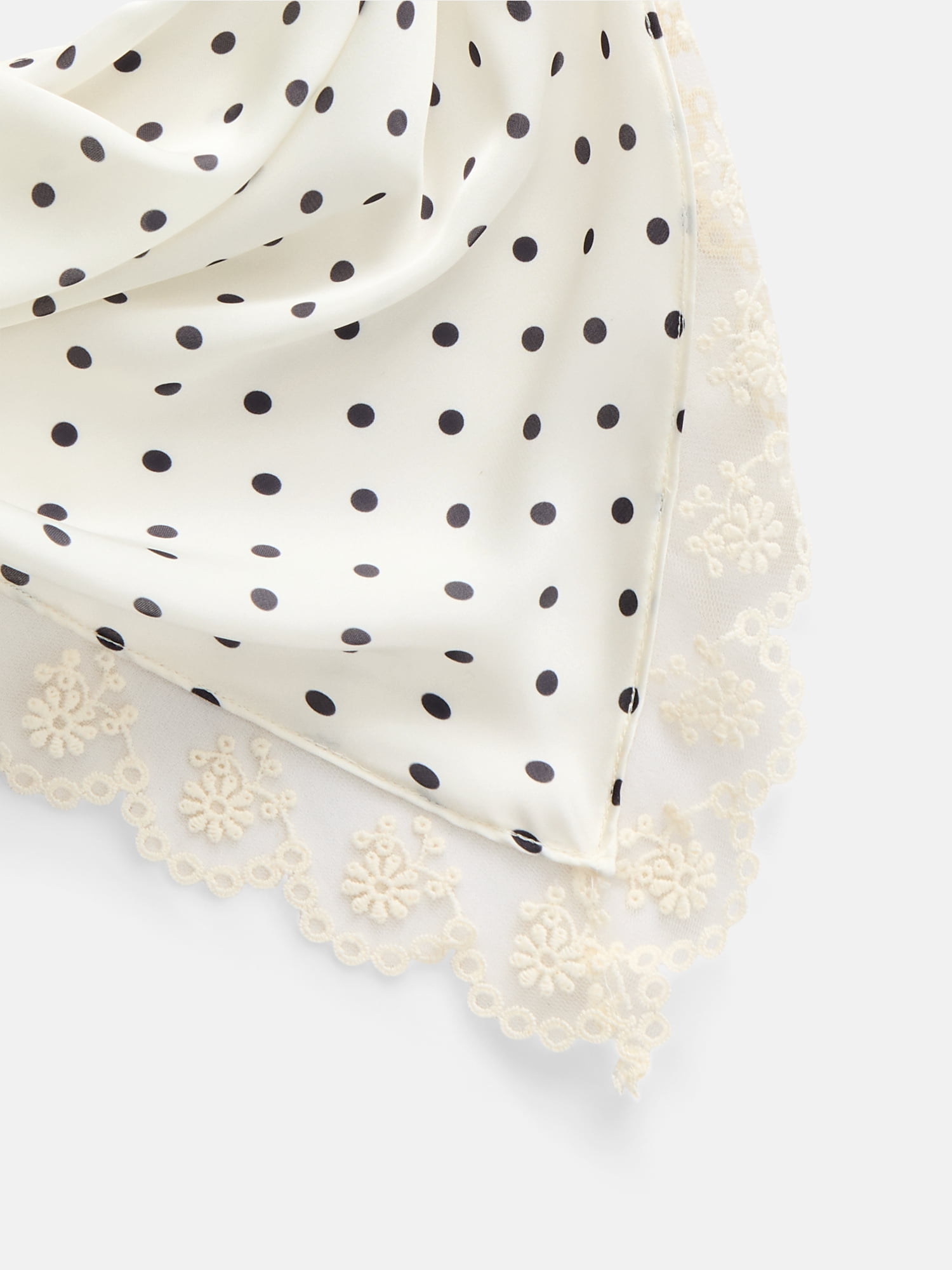 No Boundaries Women's Triangle Scarf with Lace Trim, Cream Dot
