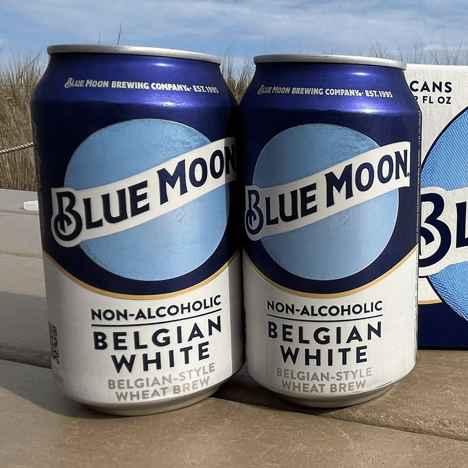 Blue Moon Non-Alcoholic Belgian Style Wheat Beer - Dealcoholized NA Brew in 12oz Cans - Low Calorie: 80 cals, 17g carbs - Refreshing Craft Brew Option