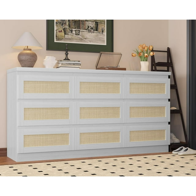 Commode à 9 Tiroirs en Rotin avec Station de Recharge, Commode Rustique, Grand Commode de Garde-Robe Organisateur de Rangement pour Chambre, Salon, Entrée, Blanc