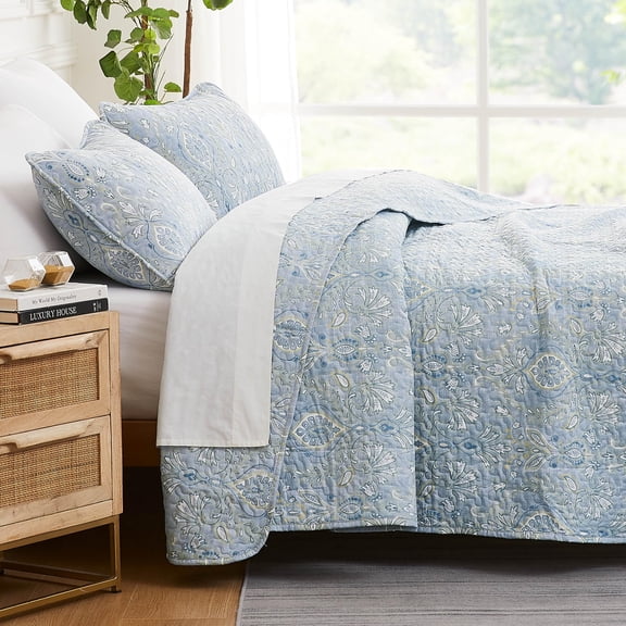 Pasiley Grace Printed Quilt Set by SouthShore Fine Linens