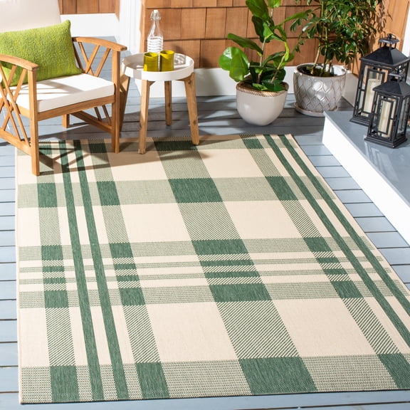 Safavieh Courtyard Benjamin Plaid Indoor/Outdoor Area Rug, Green/Beige, 5'3" x 7'7"