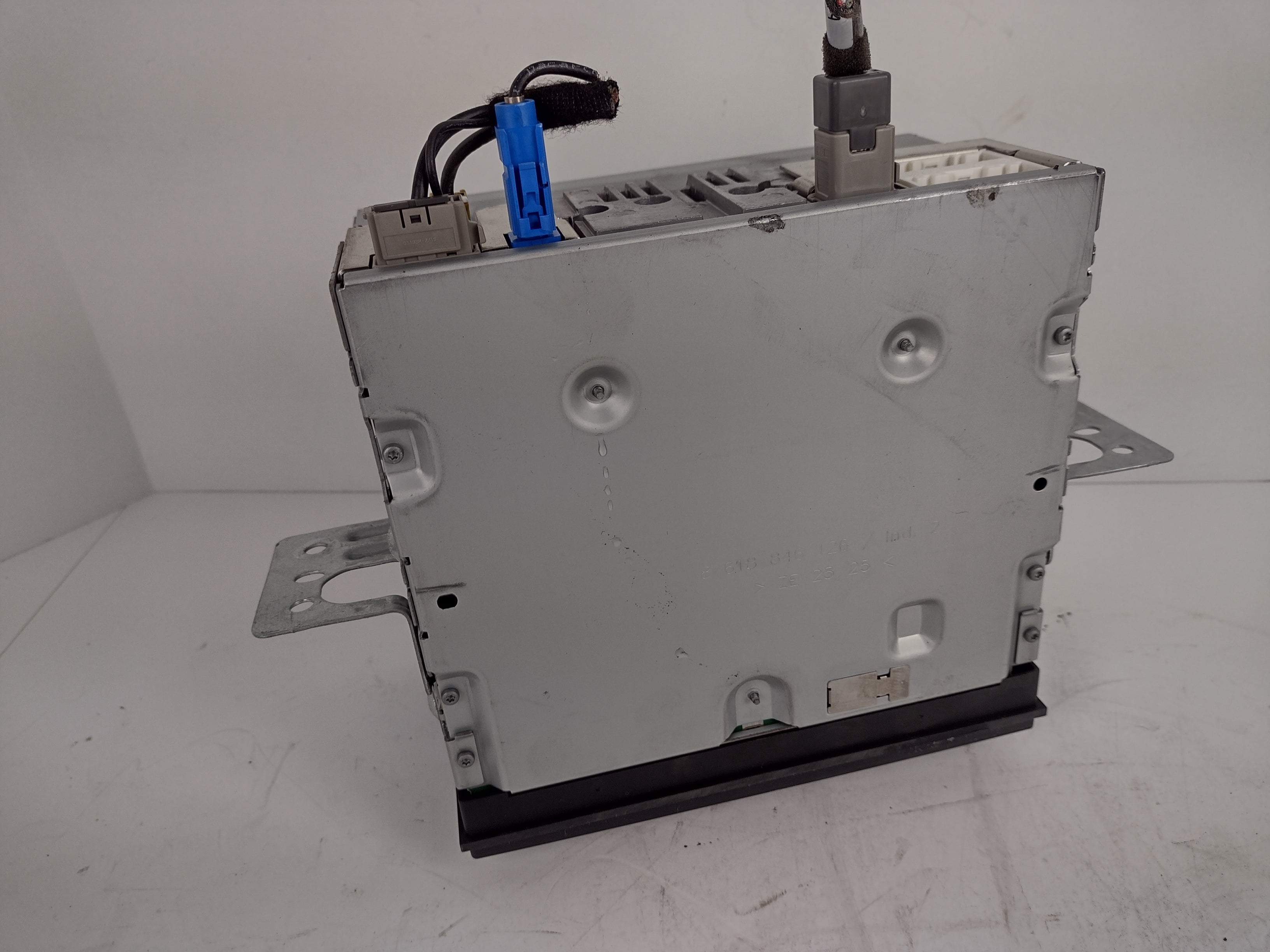 Pre-Owned 10 11 Nissan Versa AM FM 6CD Navigation Radio Receiver OEM - Verify Specific Vehicle Fitment In Description - (Good)