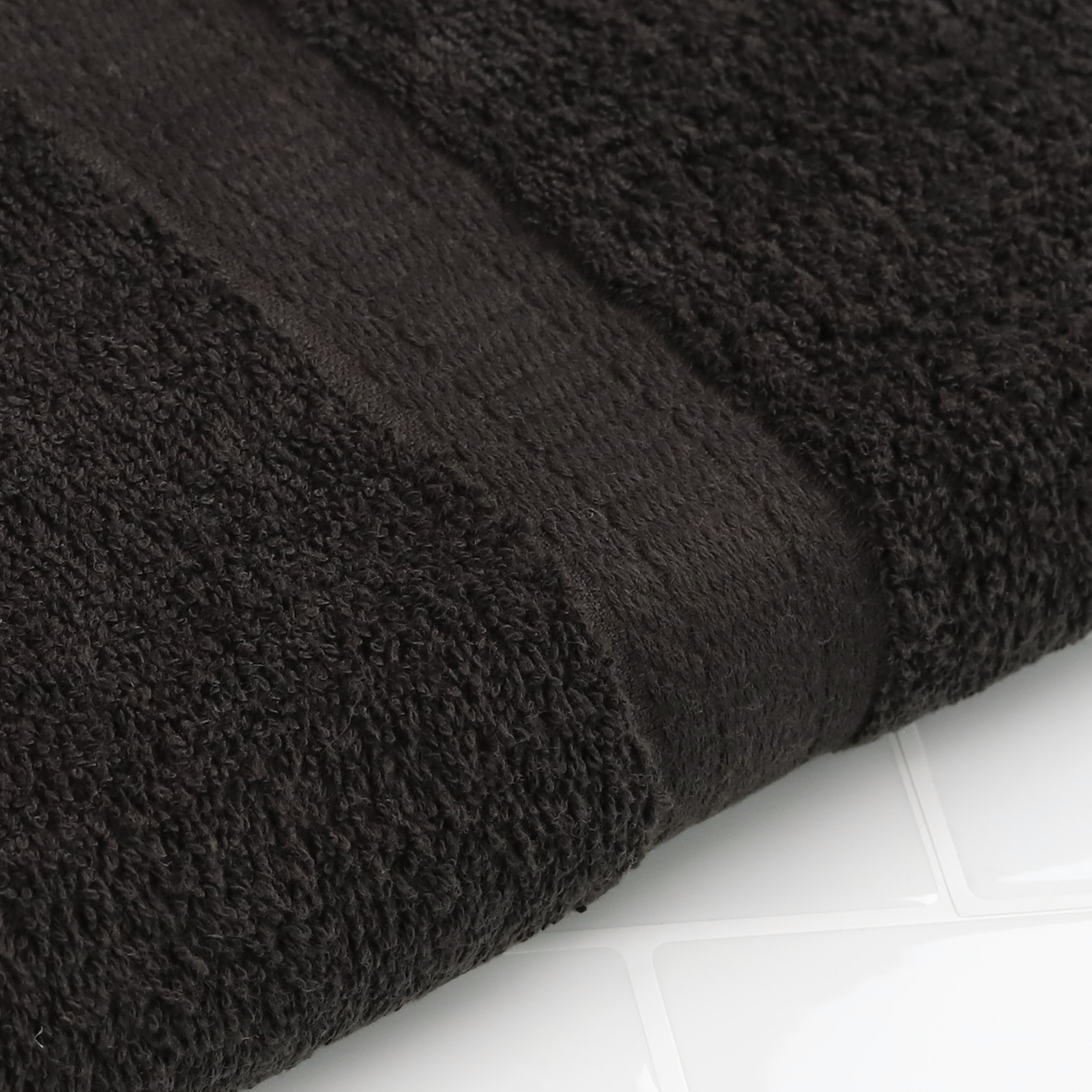 Mainstays Solid Bath Towel, Rich Black - image 3 of 9