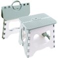 thumbnail image 1 of Taburete plegable de plástico compacto que soporta hasta 300 libras., 1 of 5