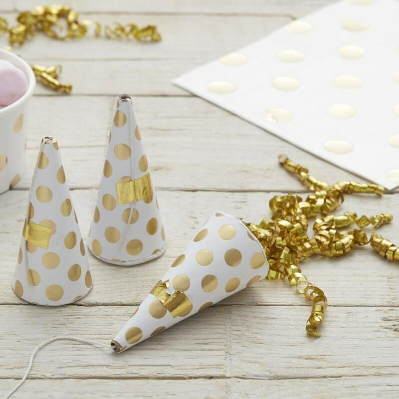 20x Handheld Gold Polka Dot Confetti Spotty Cone Party Wedding Poppers