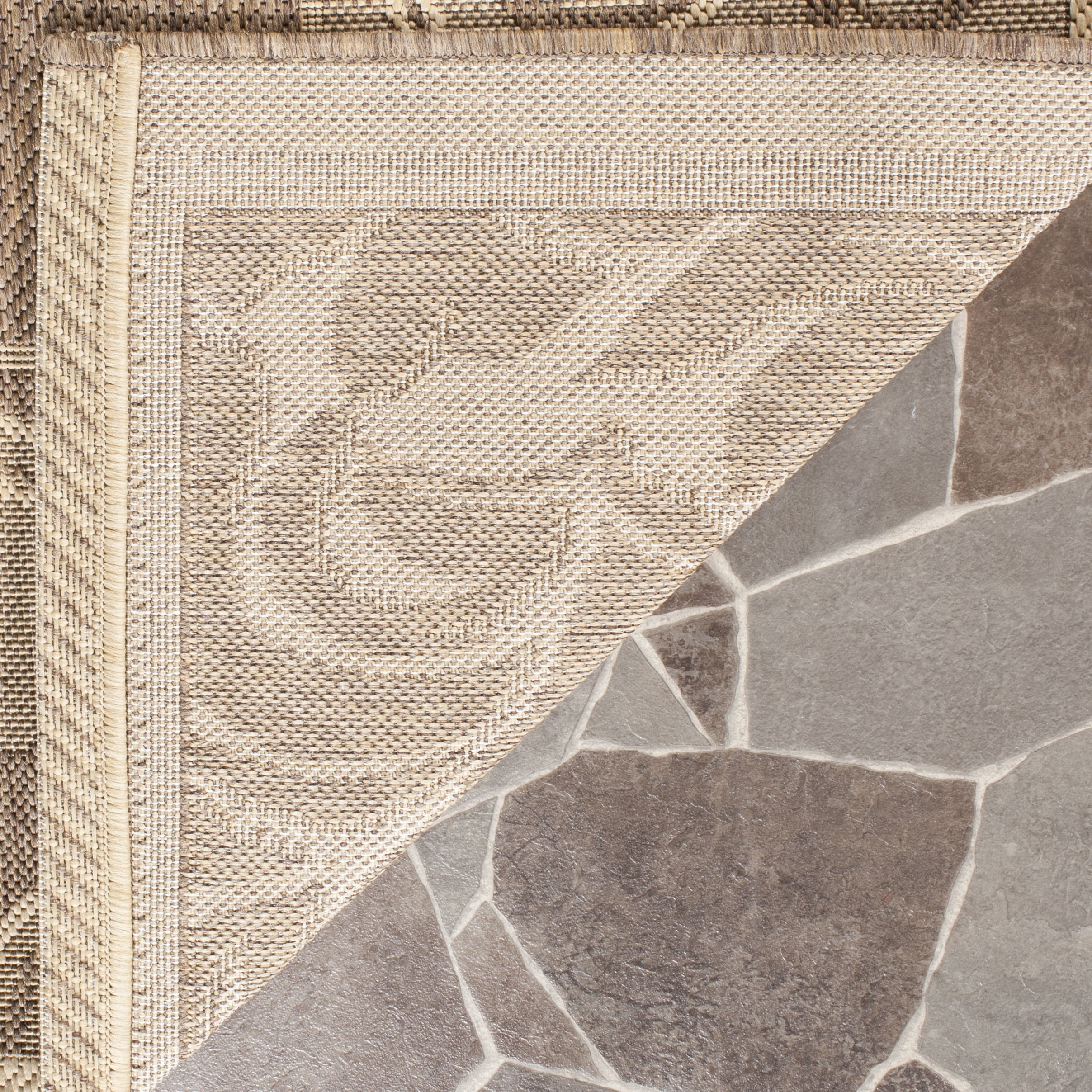 Safavieh Courtyard Steve Oriental Indoor/Outdoor Area Rug, Brown/Natural, 4' x 5'7"
