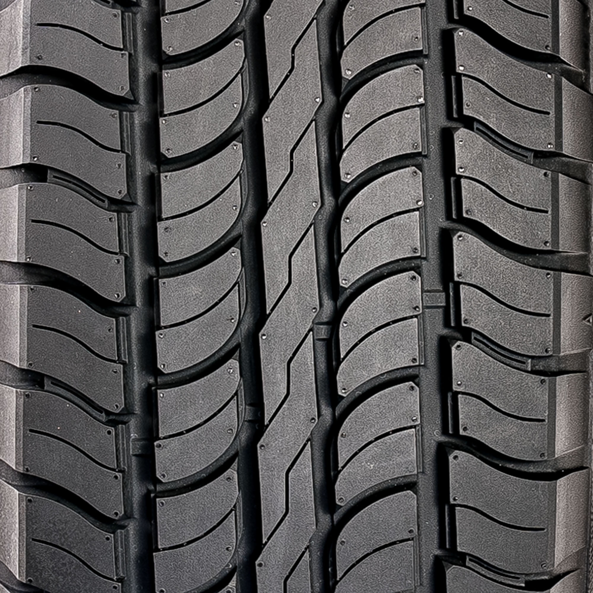 Vantage SUV 235/65R18 106T SUV/Crossover Tire