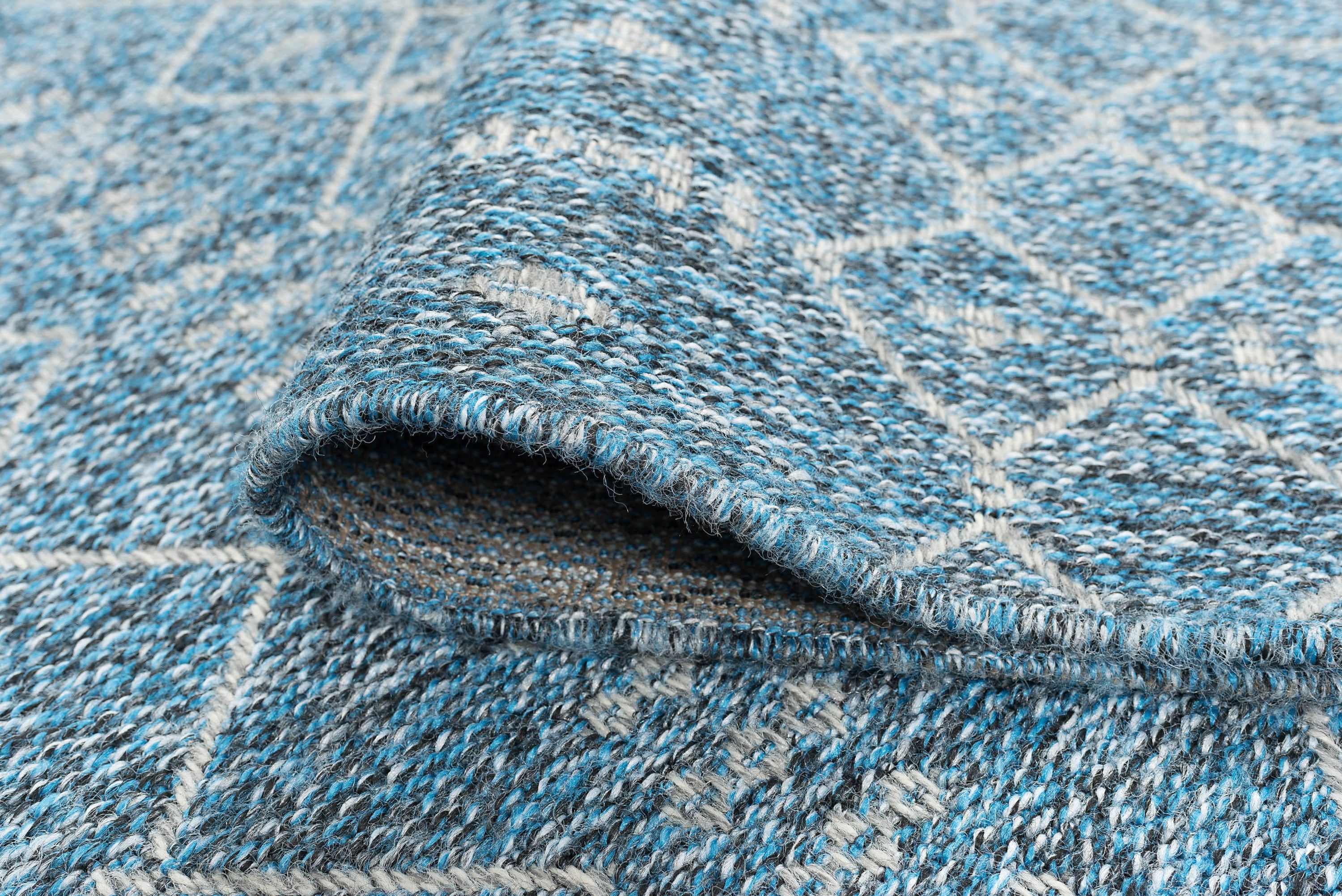 6ft Round Water Resistant, Indoor Outdoor Rugs for Patios, Front Door Entry, Entryway, Deck, Porch, Balcony | Outside Area Rug for Patio | Denim, Solid | Size: 5'1'' Round