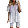 thumbnail image 2 of Blouses pour Femmes Ensembles d'Été Décontractés 2 Pcs avec Manches Courtes Col en V et Shorts Imprimés, 2 of 5