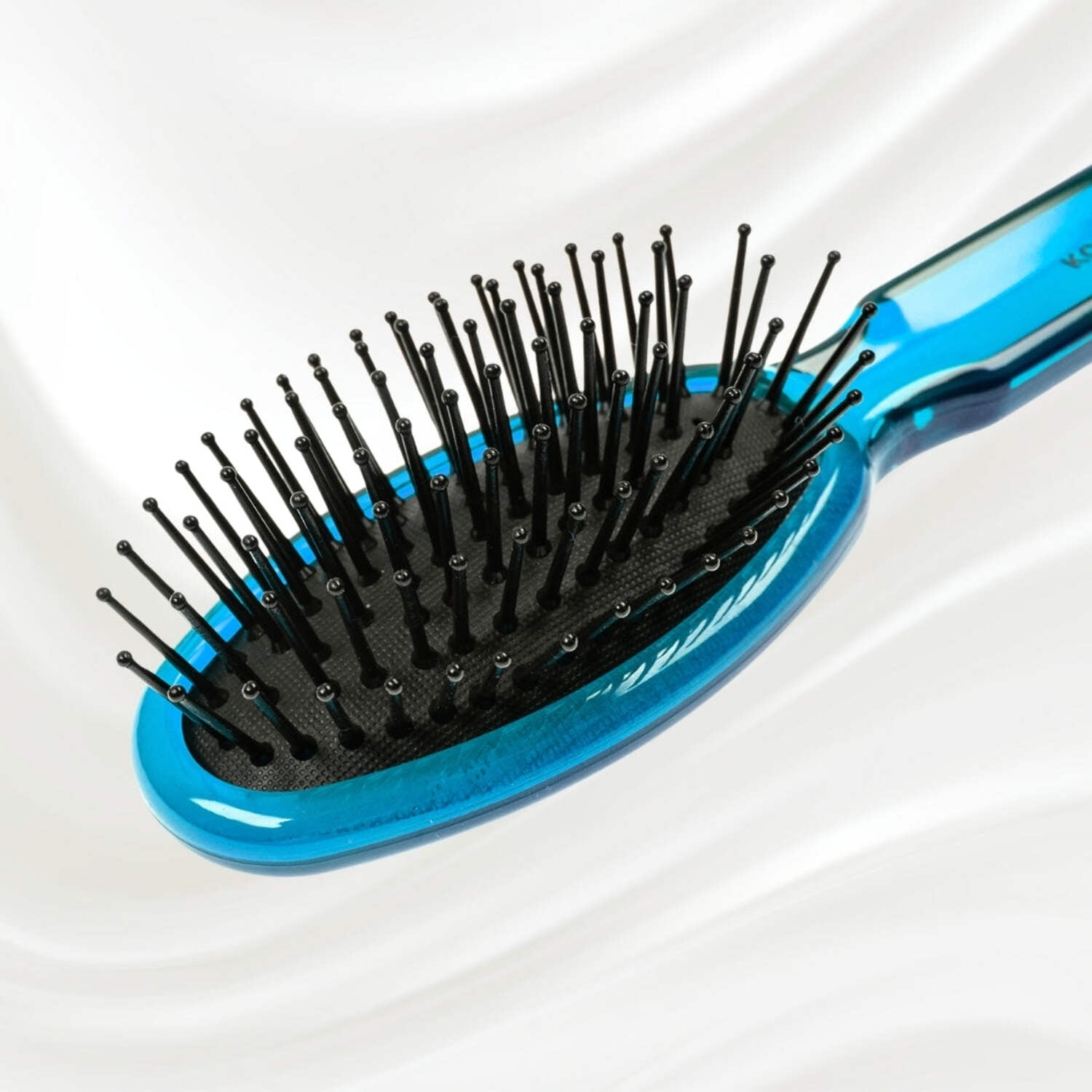 All Seasons Synthetic Pin Hair Brush