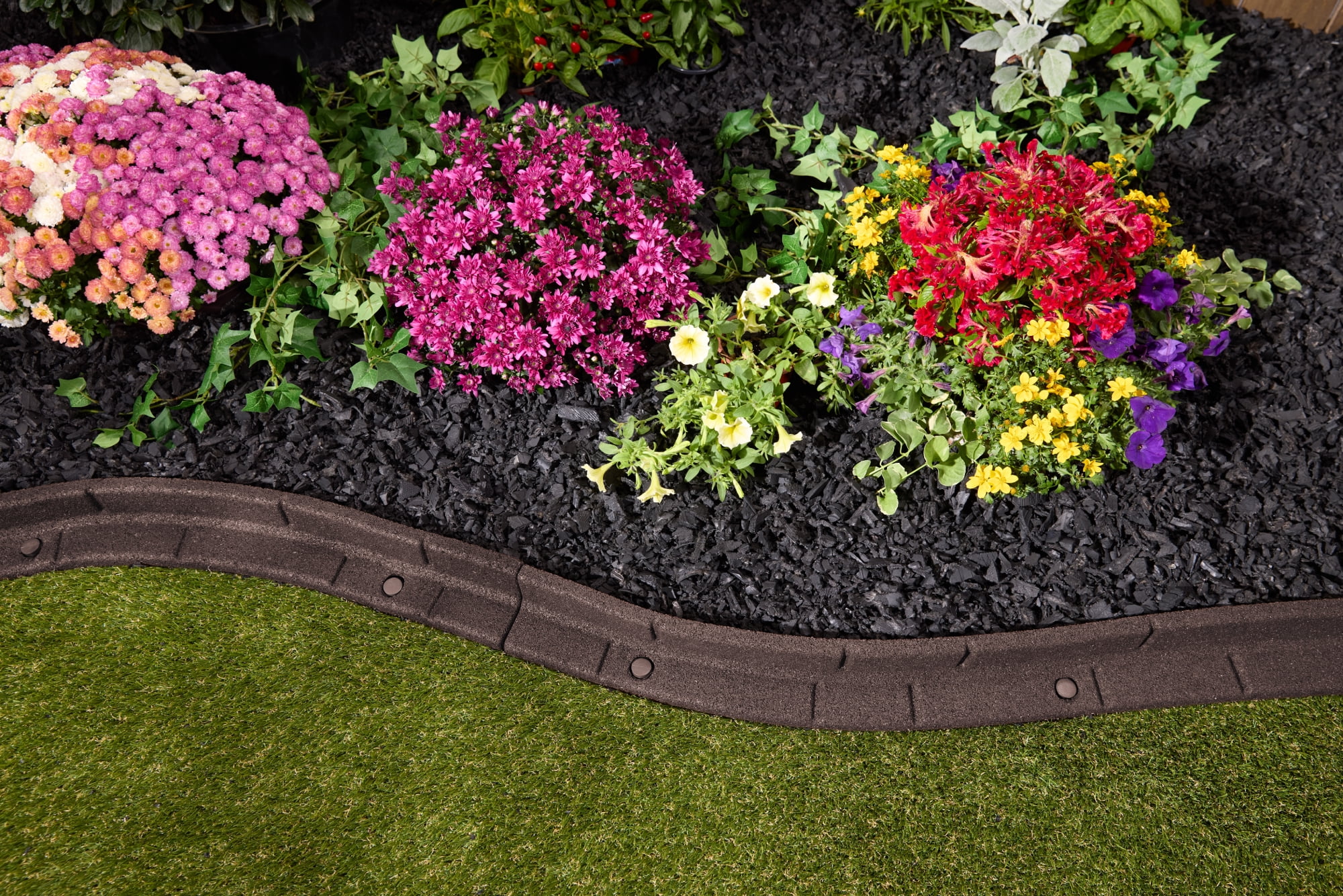 GroundSmart Roman Brick Landscape Edging, 4' Brown Rubber Garden Edging Border, 6 pack