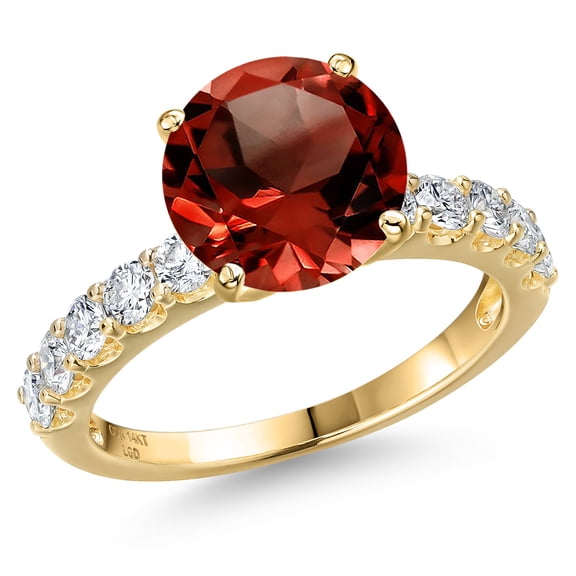 Gem Stone King 14K Yellow Gold Red Garnet and Lab Grown Diamond Engagement Ring for Women | 4.25 Cttw | Round 10MM | Gemstone January Birthstone | Size 5