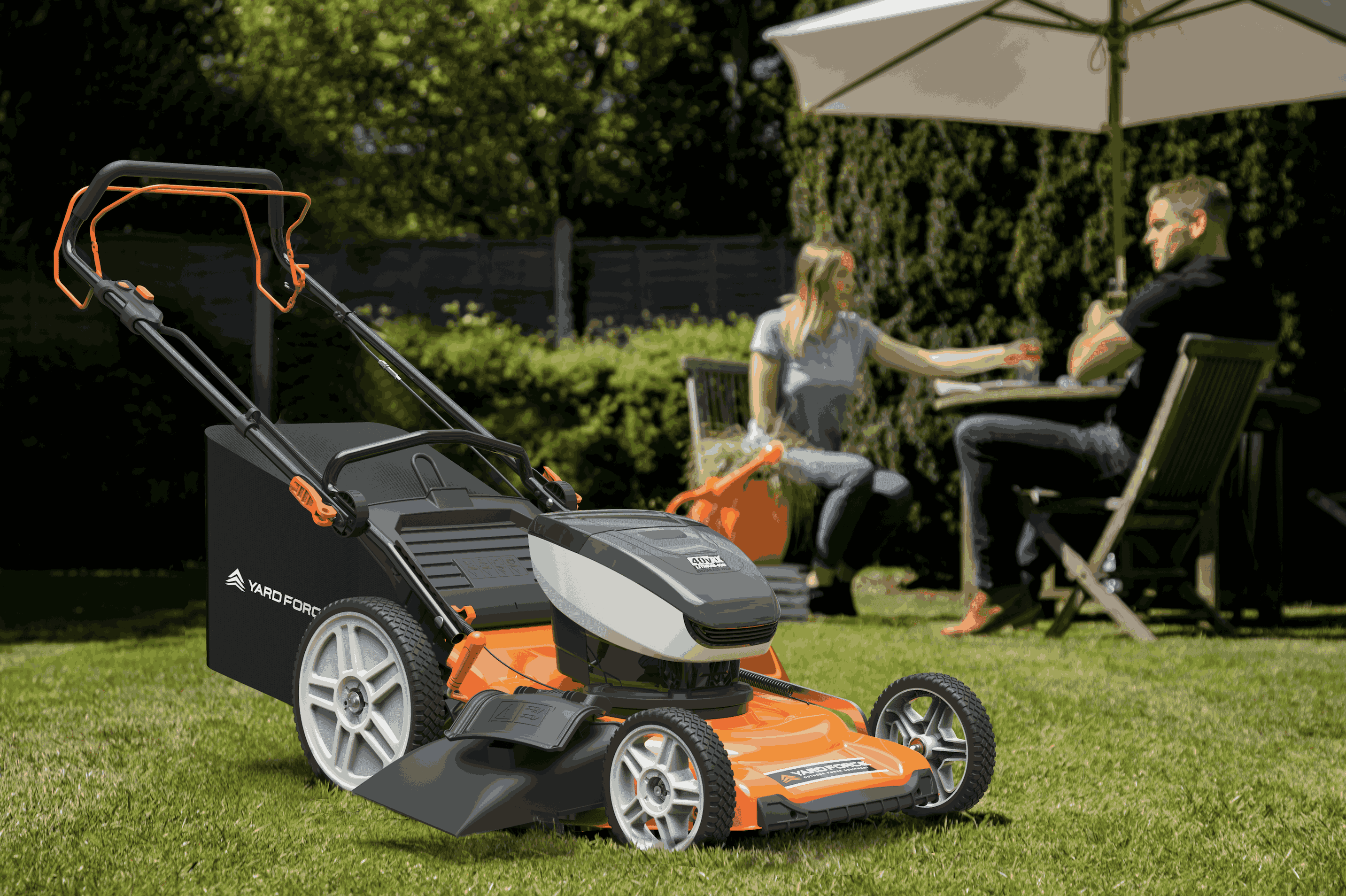 Yard Force 21" Cordless Lawn Mower, 40-Volt, 2 x 5.0 Ah Batteries,Rear Wheel Drive Self-Propelled