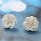 thumbnail image 4 of Pendientes de perlas Diseño de pendiente blanco Pendiente de moda con flor, 4 of 4