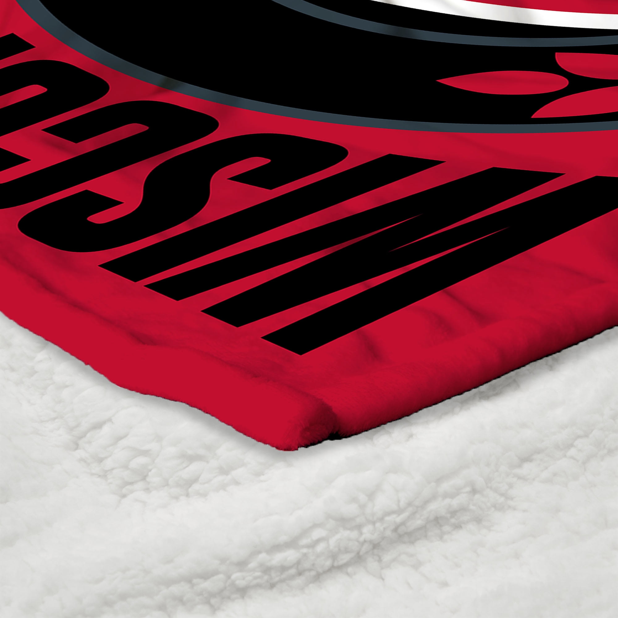 Wisconsin NCAA Apex Silk Touch Sherpa Throw 50x60 inches