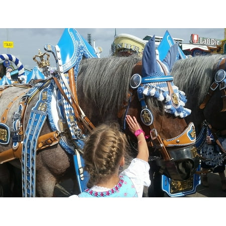Oktoberfest Beer Wagon LAMINATED POSTER Team Oktoberfest Wagon Beer Car Transport Horse Poster Print 24 x 36 ()