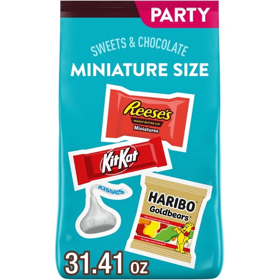Hershey's Chocolate and Sweets Assorted Party Bag Candy - 31.41oz - Pack of 2