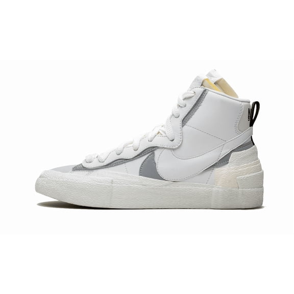 NIKE MENS Blazer Mid "Sacai - Triple White" BV0072 100 from Stadium Goods