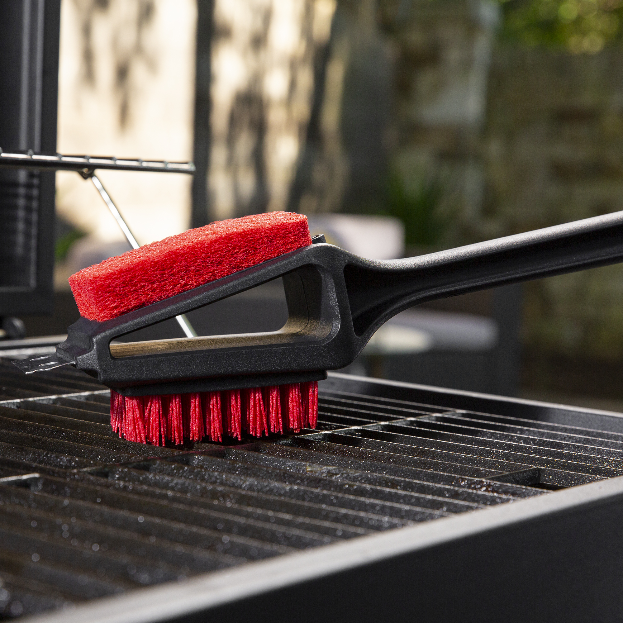 Expert Grill 3 in 1 Cleaning Cold Grill Brush with Stainless Steel Scraper - image 5 of 10