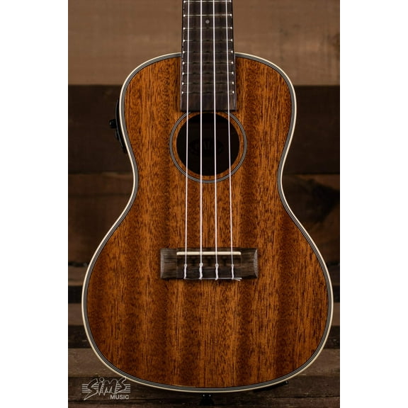 Kala KA-CGE Gloss Mahogany Concert Ukulele with Electronics Natural