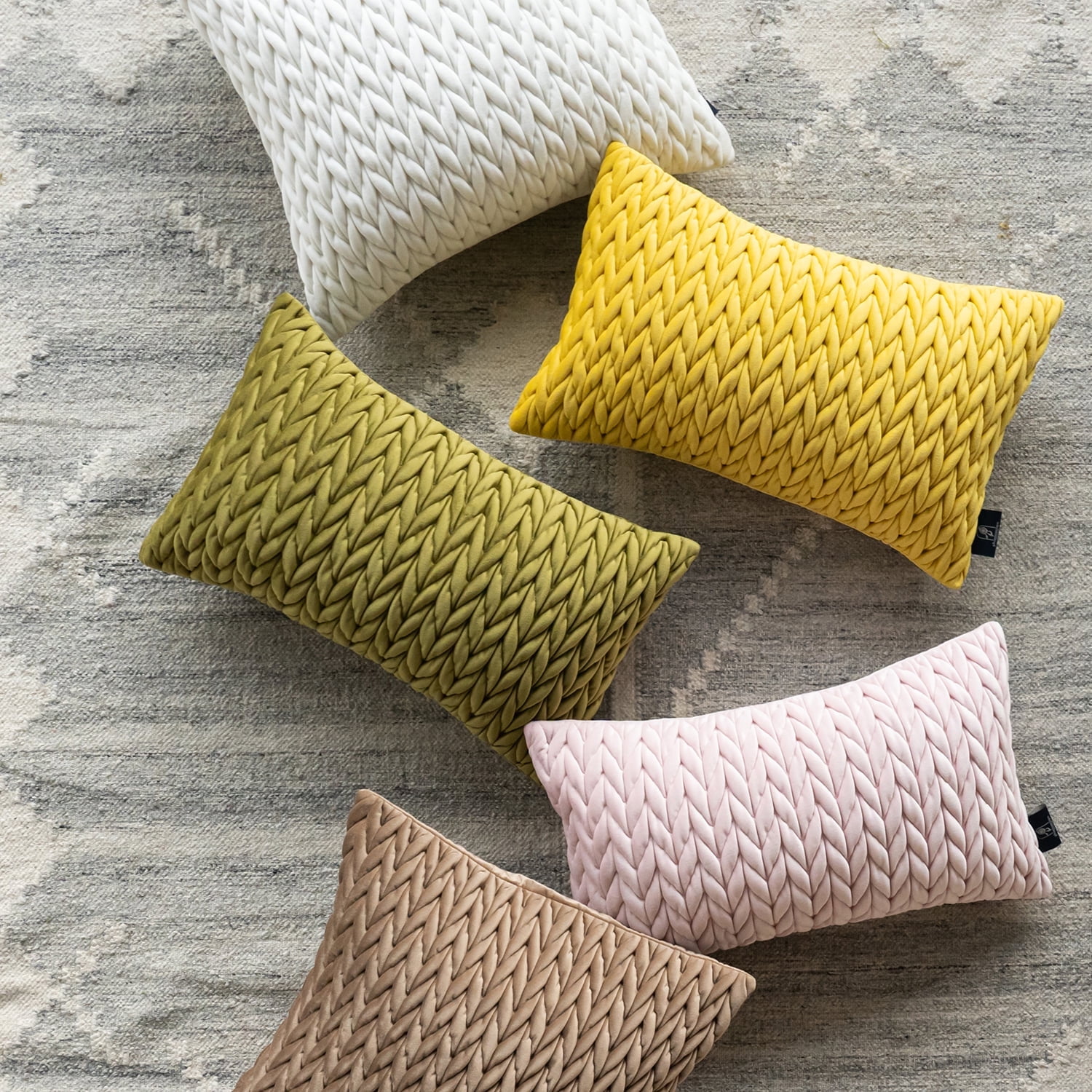Phantoscope 18" x 18" Modern Light Pink Chevron Polyester Throw Pillow , ( 2 Count)