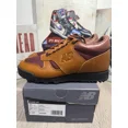thumbnail image 1 of New Balance Mens 7.5, 8, 8.5 UALGSOG Rainier Low Glazed Ginger/Crimson Sneaker, 1 of 6