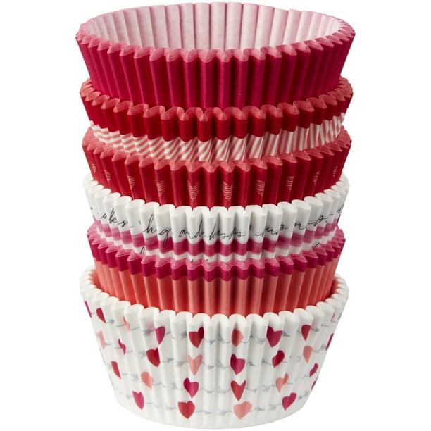 Wilton Valentine's Day Hearts Baking Cups, Standard Size Cupcake Liners