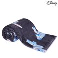 thumbnail image 4 of Manta polar con estampado Disney Stitch, 150 cm x 130 cm, color azul, 4 of 6