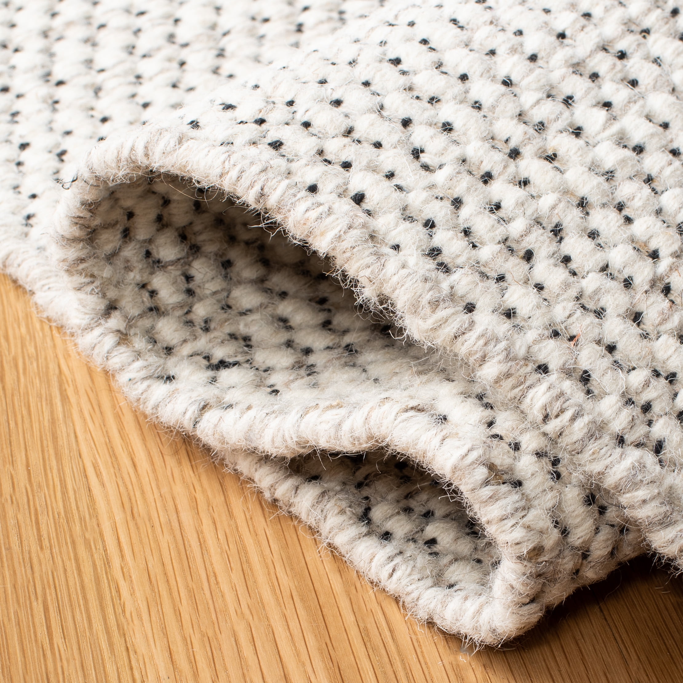 SAFAVIEH Kilim Walton Solid Runner Rug, Ivory, 2'3" x 9'
