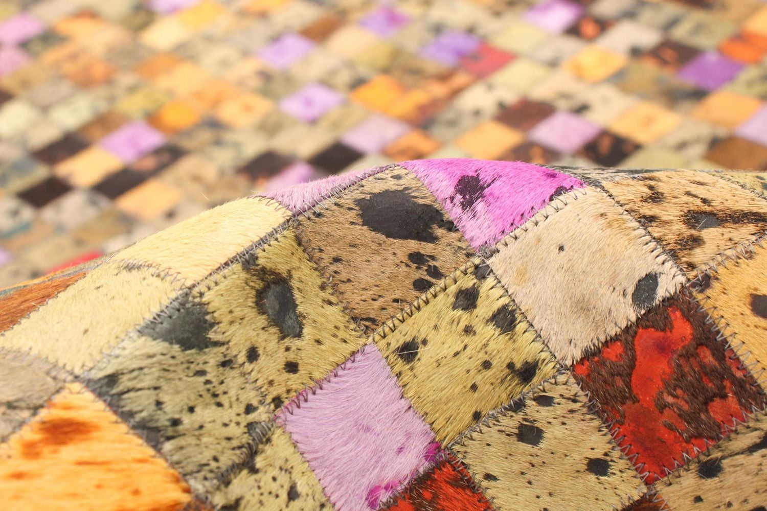 ECARPETGALLERY 5'2" x 8'3" Contemporary Cowhide Patchwork Handmade Area Rug for Living Room, Dining Room and Bedroom in Brown